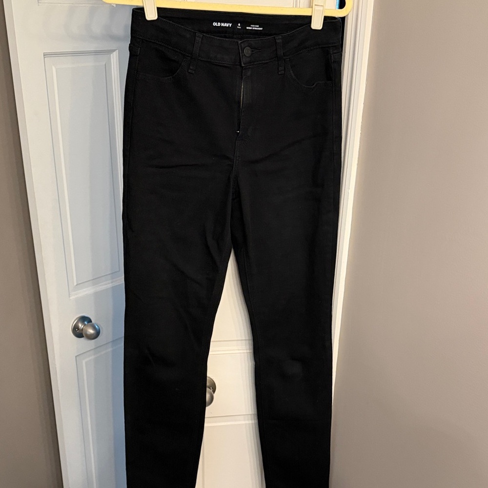 Old Navy Women's Wow Straight Black Jeans